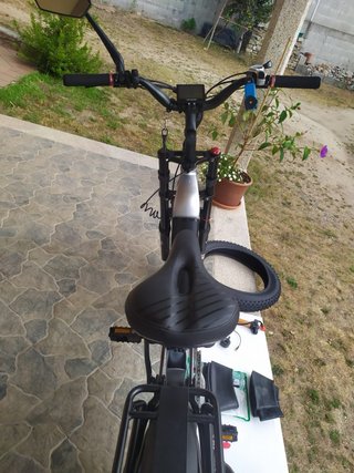 Bici Eléctrica CYRHUSHER KOMMODA + 2 Baterias