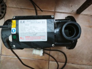 Bomba para bañera hidromasaje LX
