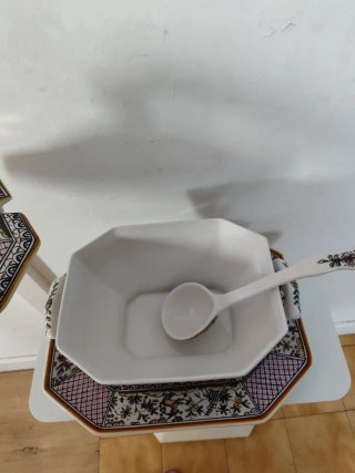 Sopera vintage porcelana multicolor