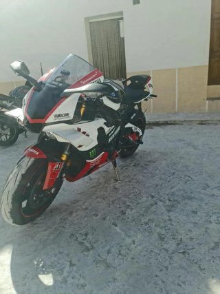 Yamaha R1 18.12.2017