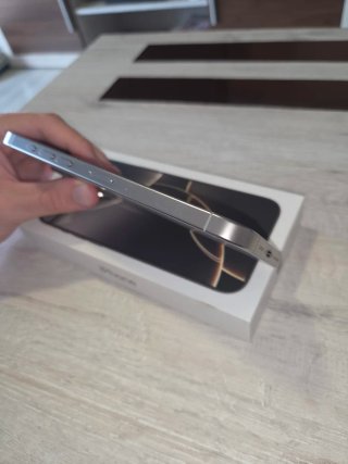 iPhone 16 Pro Max 256GB Gris