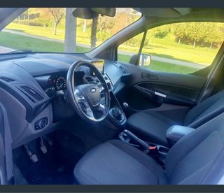 Se vende Impecable Ford Transit Connect L2 (larga)