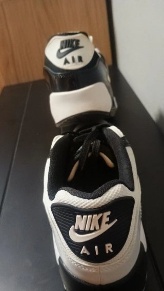 Zapatillas Nike Air Max Negras y Blancas