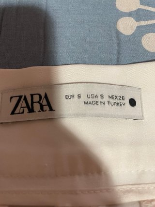 Pantalón corto blanco Zara