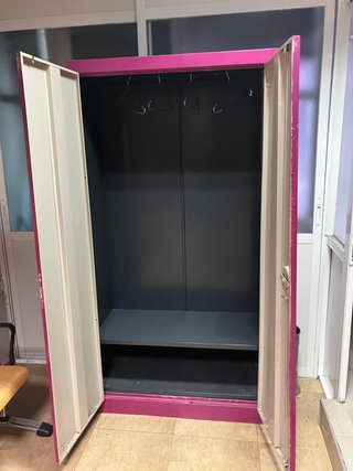 Armario Metálico Grande Rosa