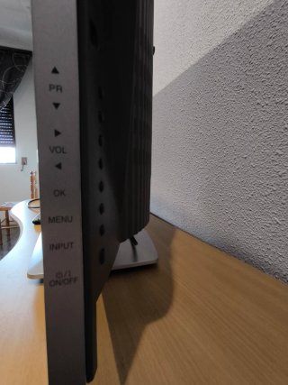 TV LG LCD 32” RZ-32LZ55. APEWLF