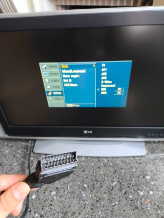 TV LG LCD 32” RZ-32LZ55. APEWLF