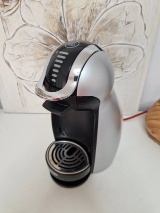 Cafetera Dolce Gusto Plata