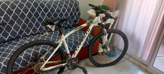 Bicicleta MTB Specialized Blanca