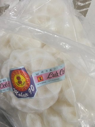 Lote 20 ovillos Mohair Luz Color crudo