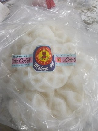 Lote 20 ovillos Mohair Luz Color crudo