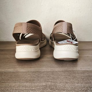 Sandalias Skechers Arch Fit Beige Talla 42