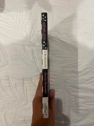 Isadora Moon va de excursion