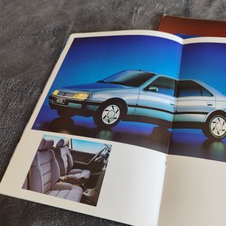 2 Catálogos Originais Peugeot 405