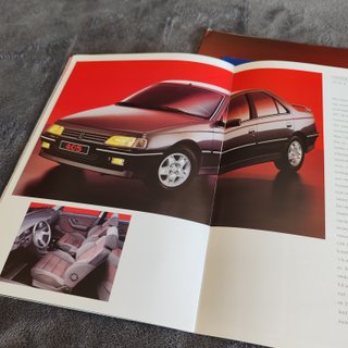 2 Catálogos Originais Peugeot 405