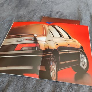 2 Catálogos Originais Peugeot 405
