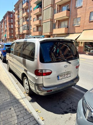 Hyundai H-1 2004