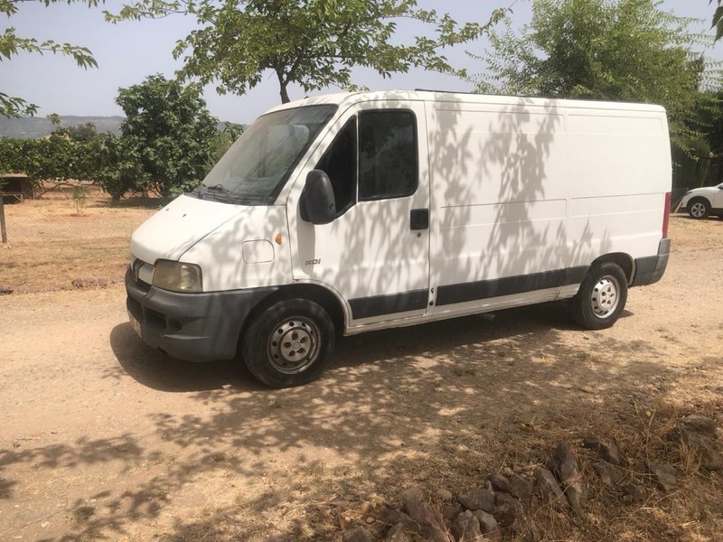 Peugeot Boxer Camperizada furgoneta - foto 1