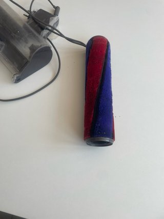 Aspirapolvere Dyson V8 Absolute da riparare