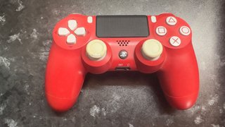 PS4 Slim 1TB Spider-Man + Mando + juegos