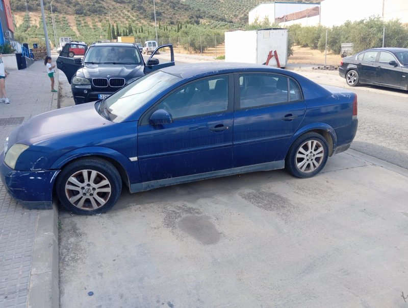 Opel Vectra 2004 - foto 1