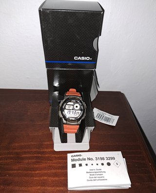 Reloj Casio AE-1000W-4BVEF Naranja/Plata