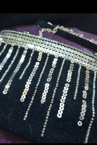 Bolso de fiesta negro y plateado