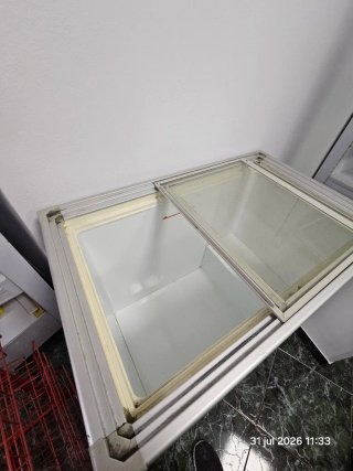Venta de mobiliario de tienda de alimentación