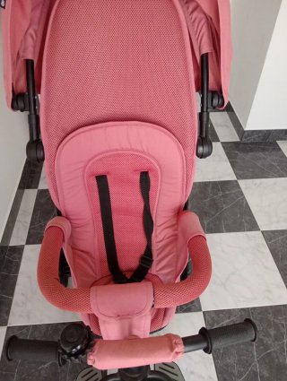 Triciclo rosa buen estado