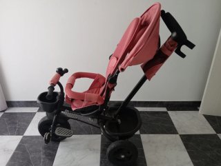 Triciclo rosa buen estado