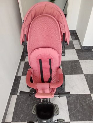 Triciclo rosa buen estado