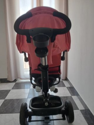 Triciclo rosa buen estado