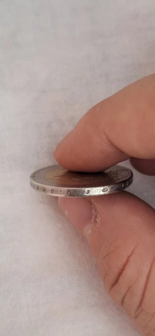 Moneta 2 euro difetto di conio 2002