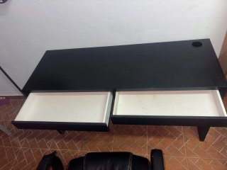 Silla Gamer Negra + Escritorio