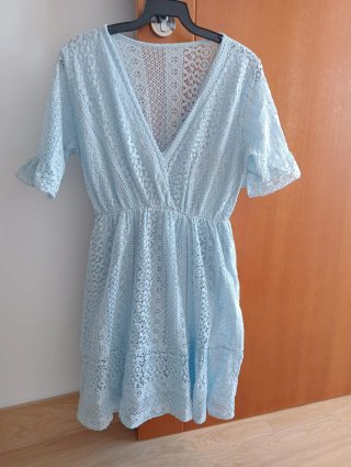 Vestido azul de encaje