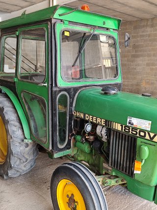 John Deere 1850