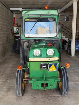 John Deere 1850