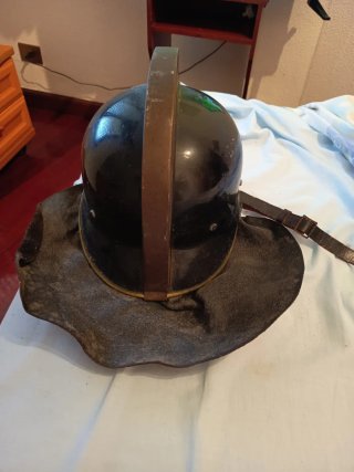 Antiguo casco bombero holandés