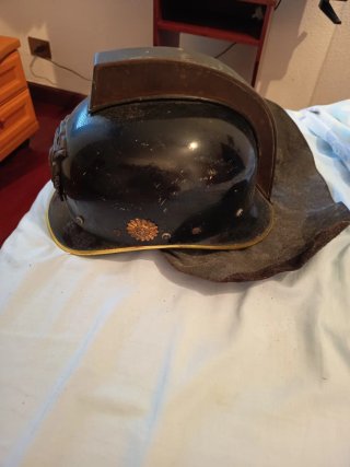 Antiguo casco bombero holandés