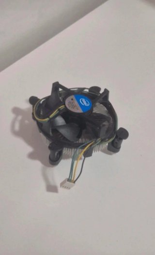 Intel Core i5-2500k Quad-Core 3.30GHz e Dissipator