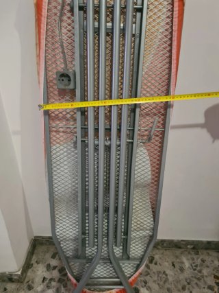Tabla de planchar con largadera