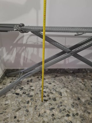 Tabla de planchar con largadera