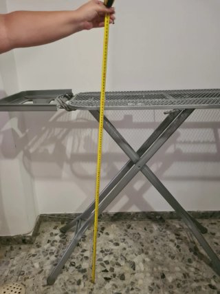 Tabla de planchar con largadera