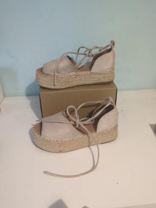 Sandalias cuña esparto beige