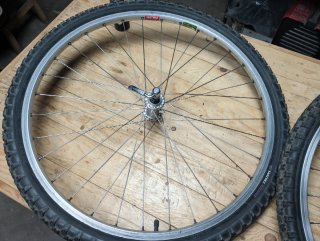 Juego Ruedas Matrix Single Track 26