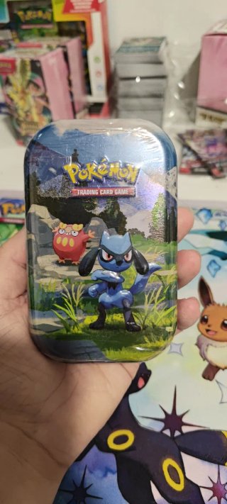 Mini lattine Pokémon Eroi Ascendenti in spagnolo