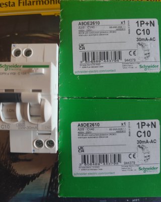 Interruptor Automático Schneider Electric A9DE2610