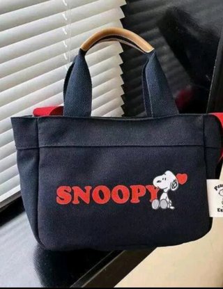 Bolso Snoopy Negro y Rojo