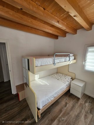 Camera bambini Moretti 2 letti soppalco castello