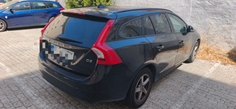 Volvo V60 2017 - foto 1